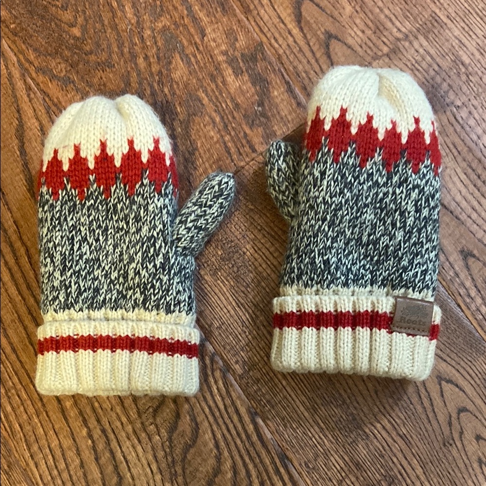 Roots Toddler Red and Gray Knit Mittens Warm Winter Accessories